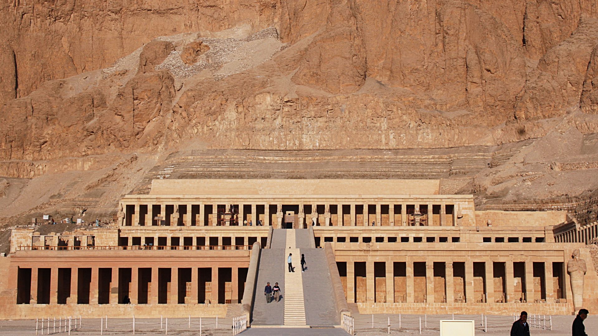 File:Deir el-Bahari 0489.JPG