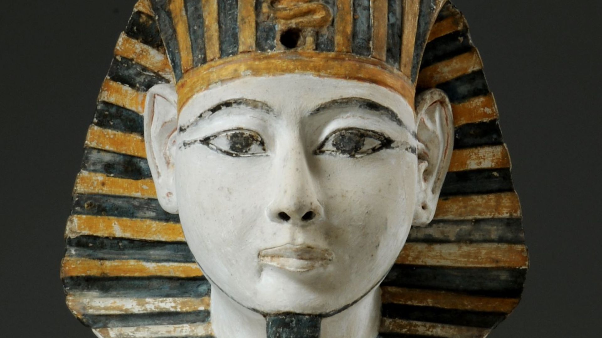 File:Cult statue of Amenhotep I, limestone - Museo Egizio Turin C 1372 p02.jpg