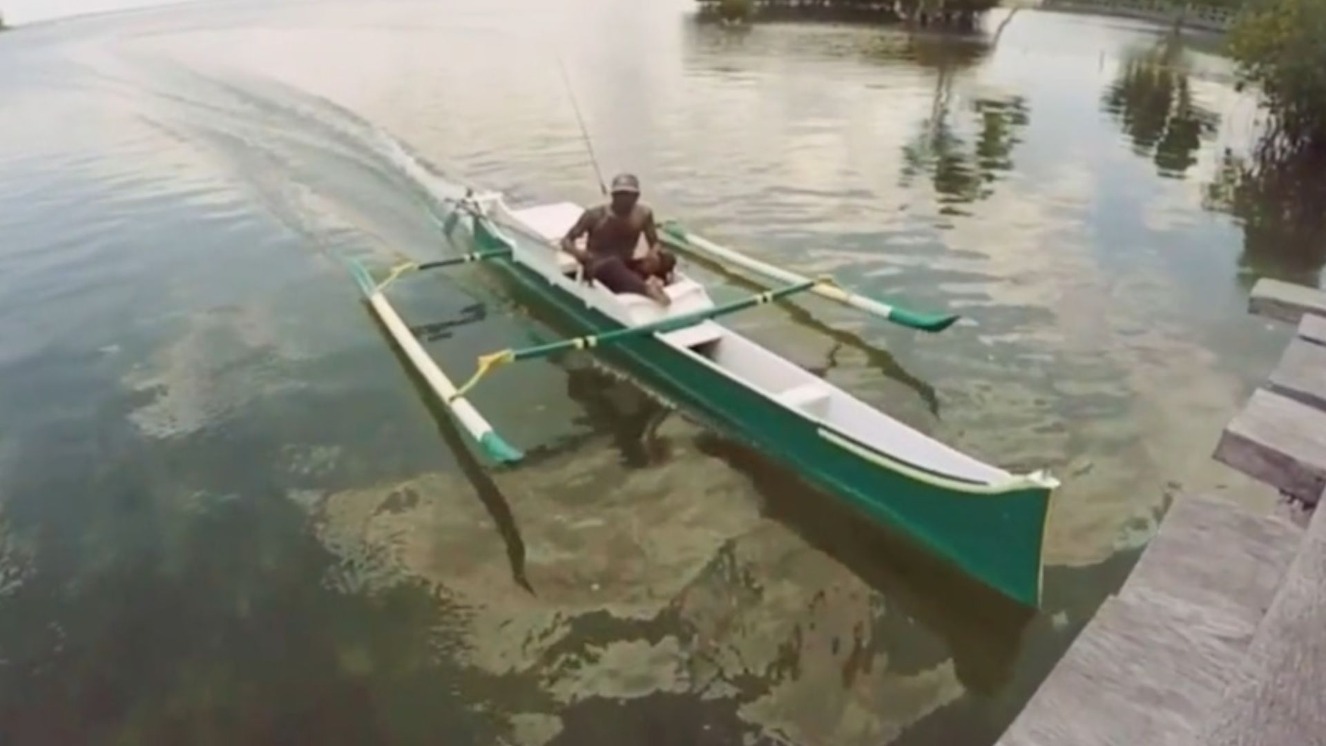 File:Lepa-lepa motorized.jpg