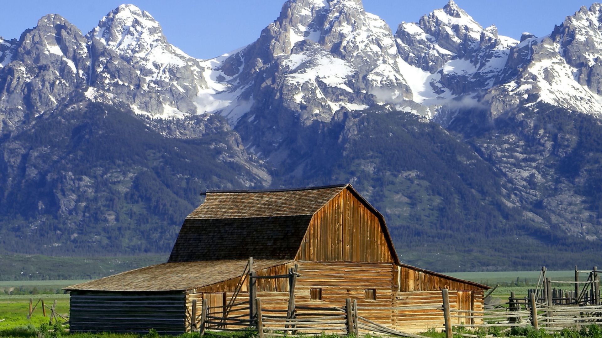 File:Barns grand tetons.jpg