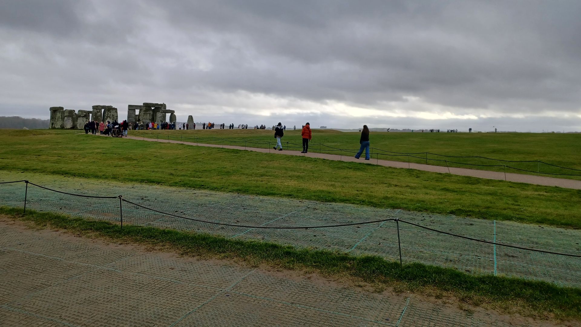 File:Stonehenge Feb 2024 02.jpg