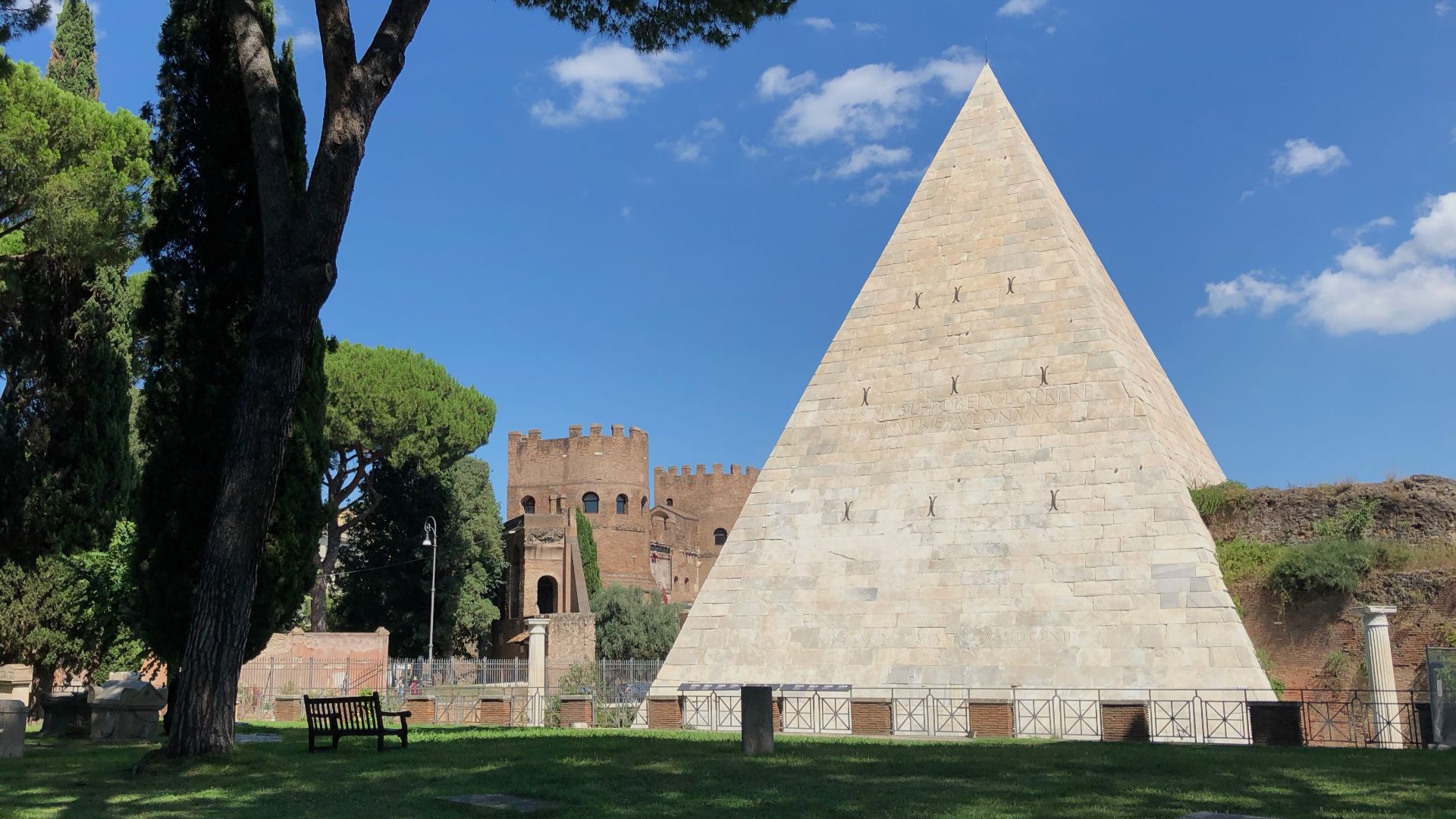 File:Cimetière anglais de Rome.jpg