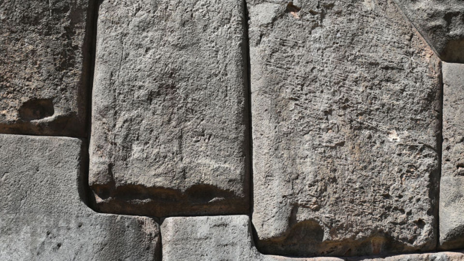 File:Sacsayhuaman-Inca stone.jpg