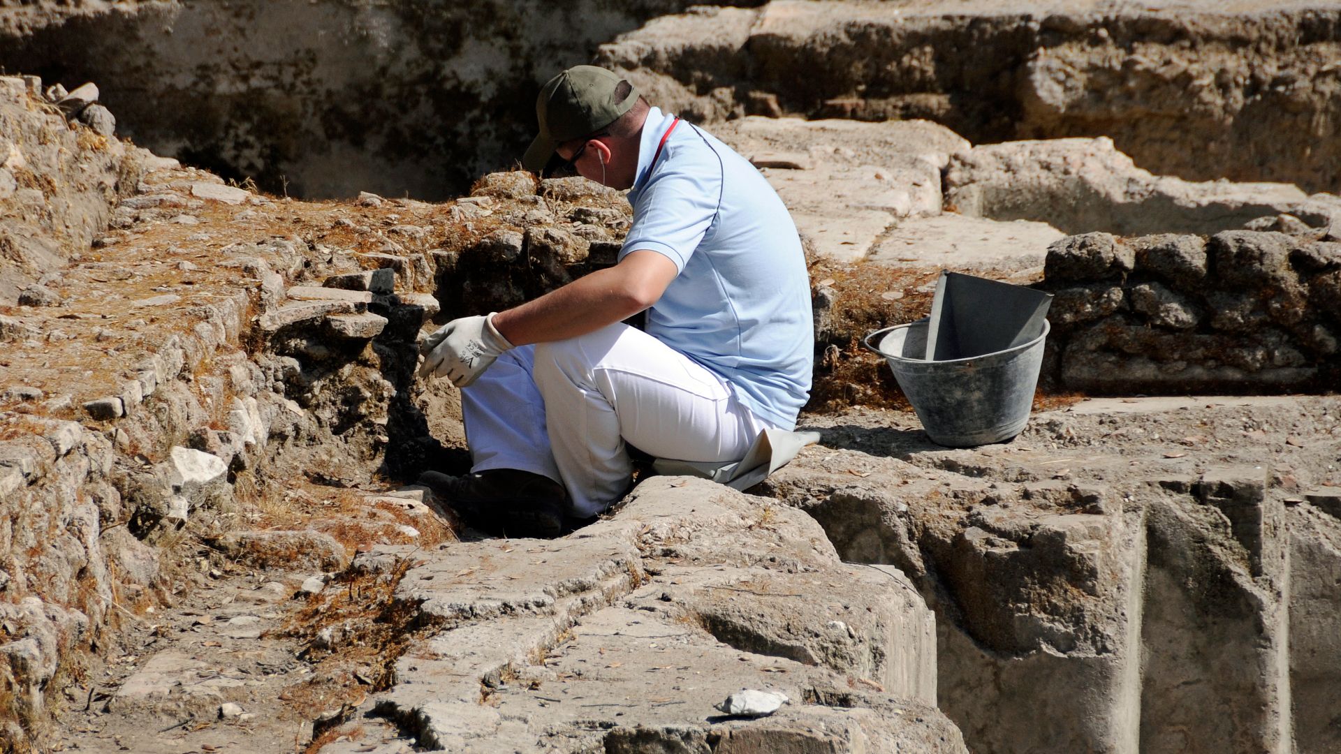 File:Archaeologist at Work (5734913492).jpg
