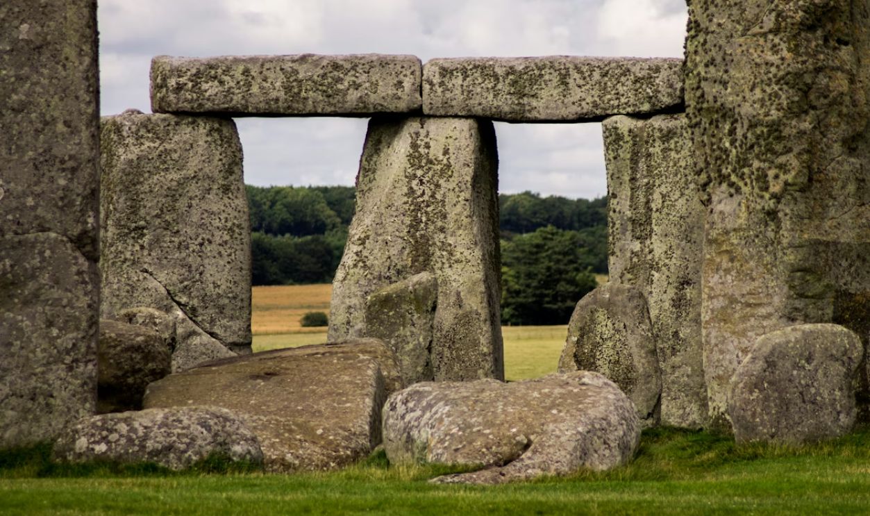 Untitled Design - 2025-12-10T111415.950