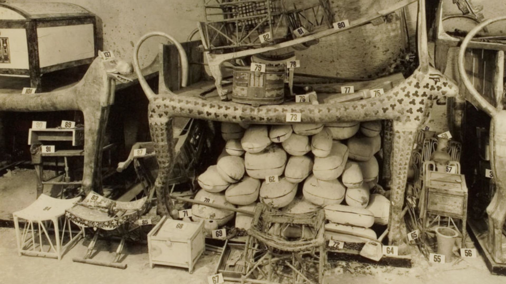 File:Tutankhamun tomb photographs 2 026.jpg