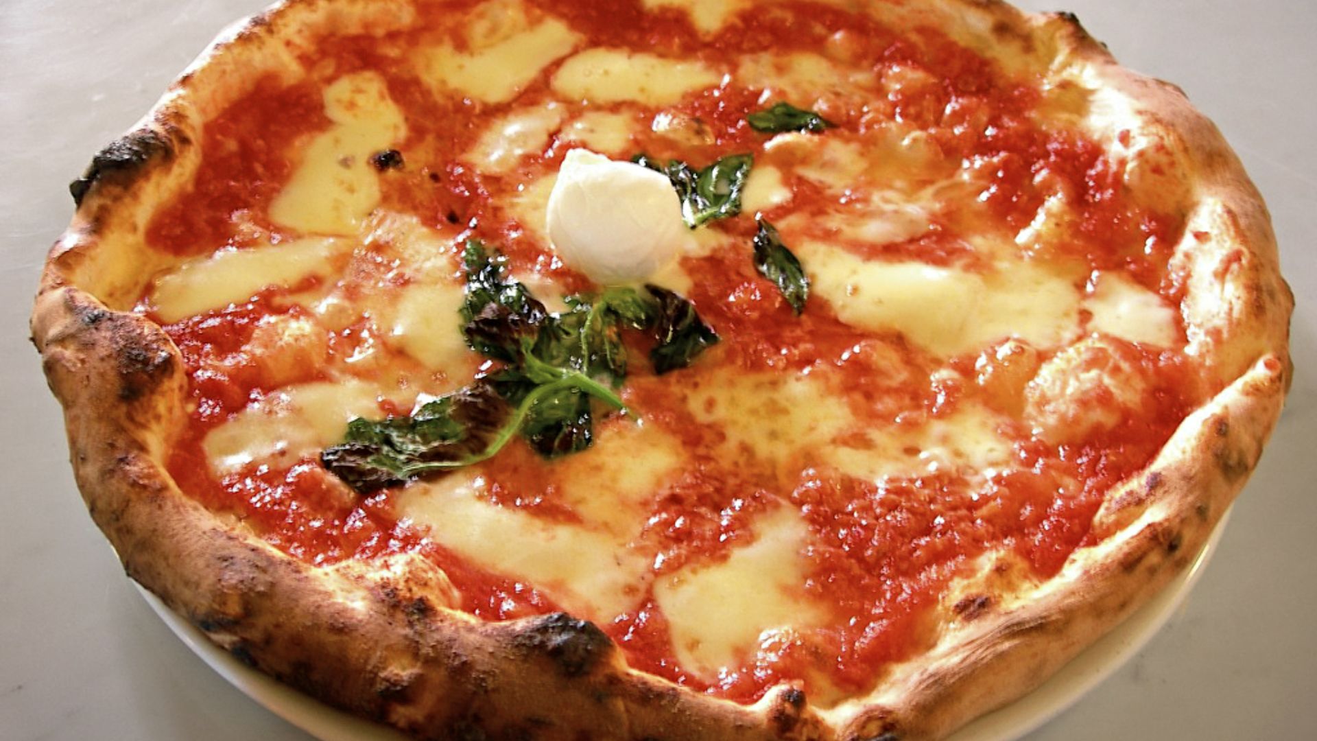 File:Eq it-na pizza-margherita sep2005 sml.jpg