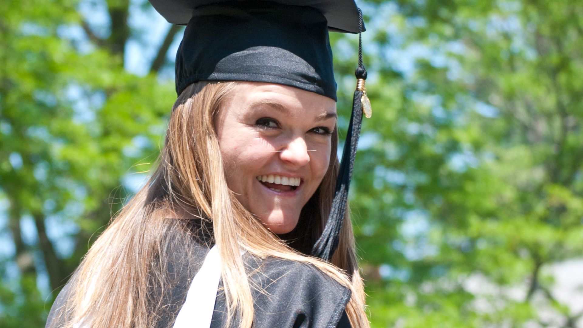 File:Smith College Hood.jpg