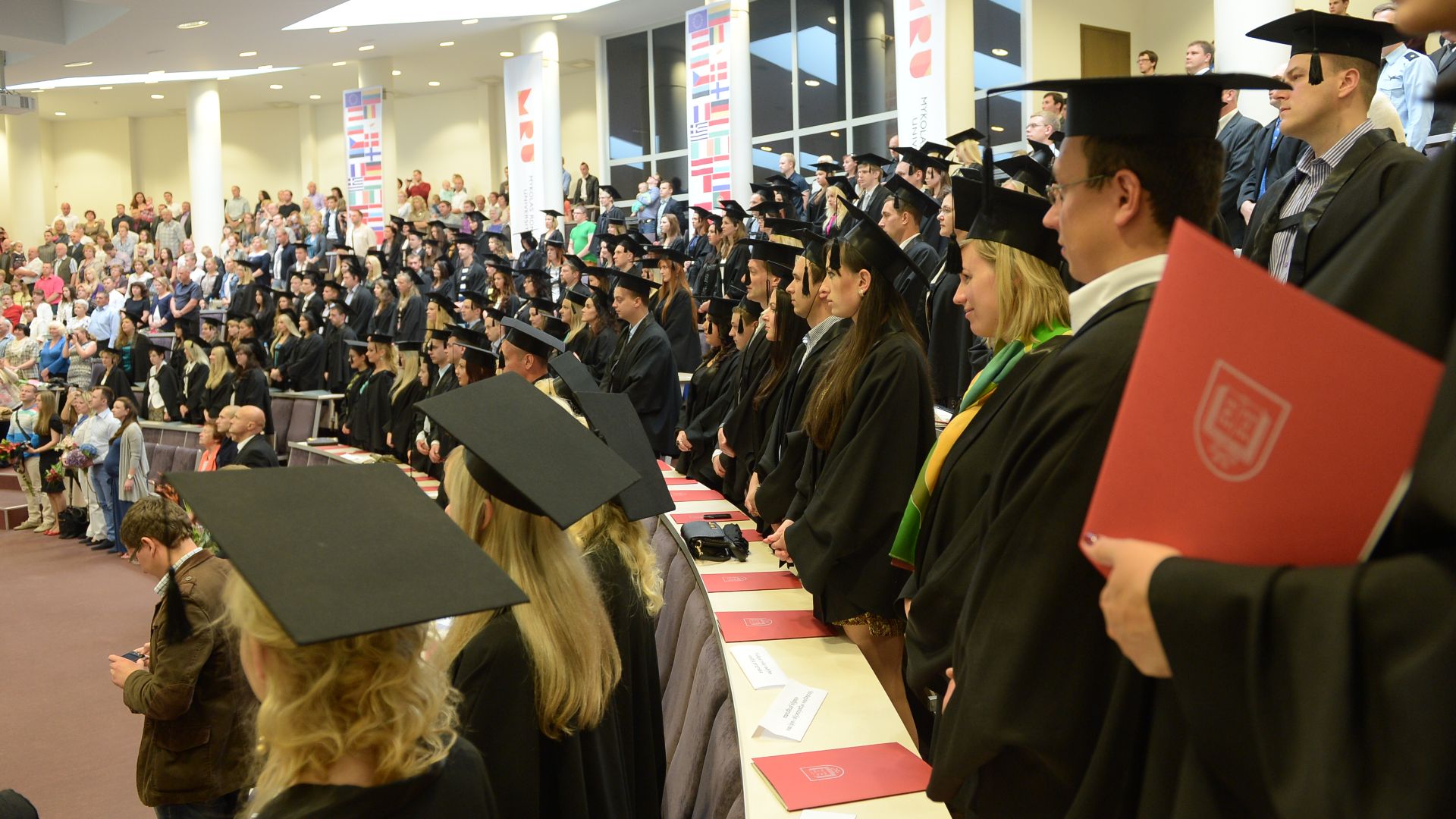 File:Graduation ceremony at MRU.JPG
