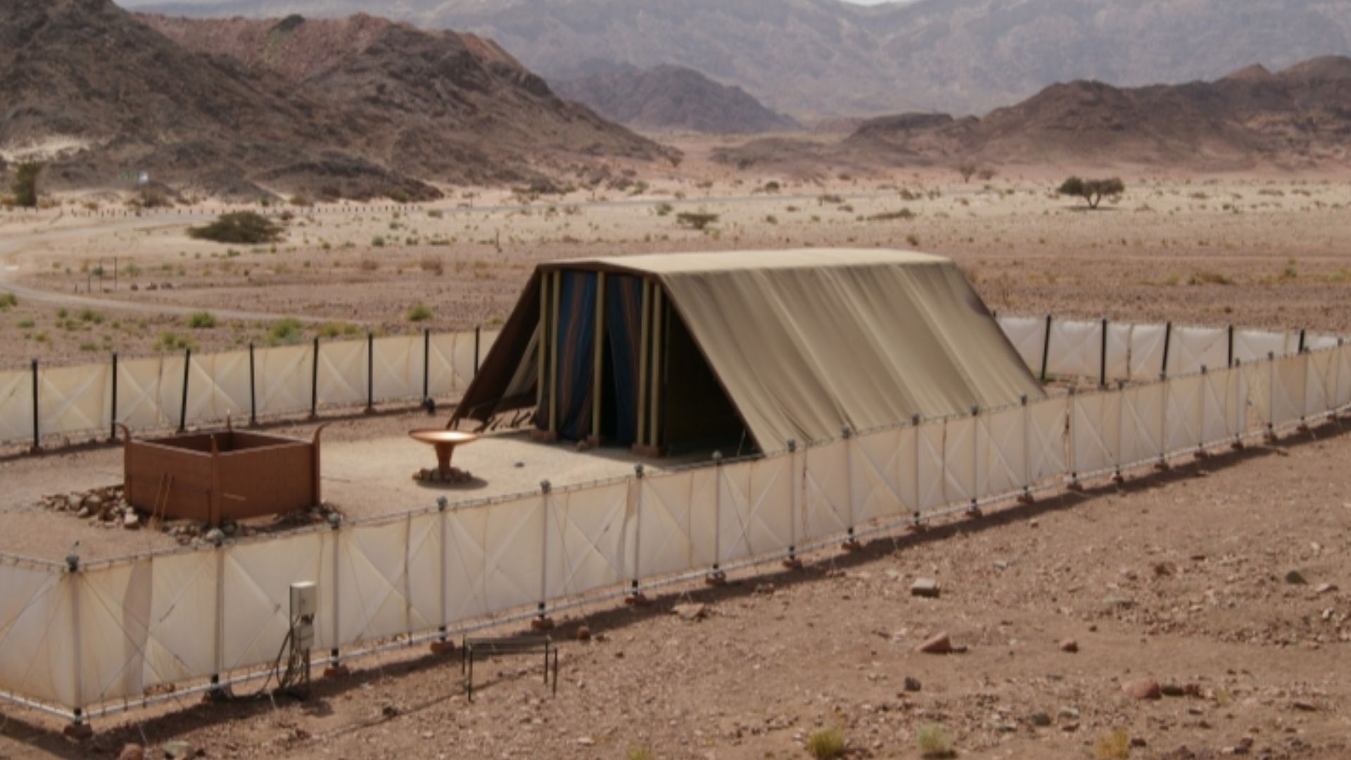 File:Stiftshuette Modell Timnapark.jpg