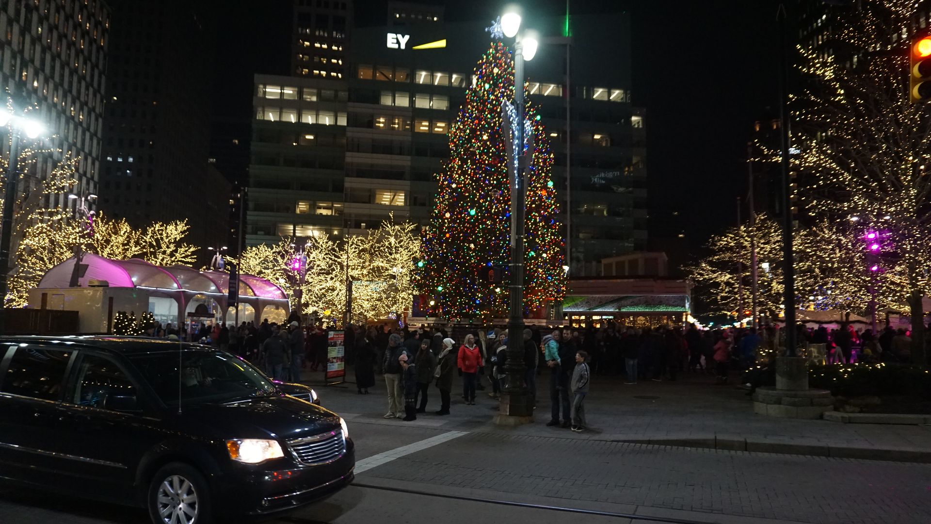 File:Detroit December 2018 04 (Campus Martius Park).jpg