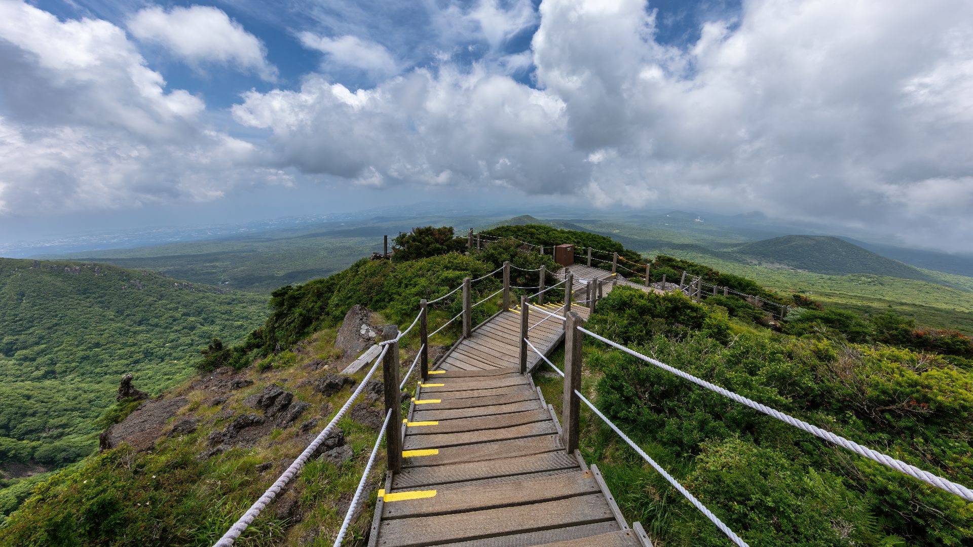 File:Wooden staircase along Yeongsil Trail with the mountains of Hallasan Park Jeju Island South Korea.jpg