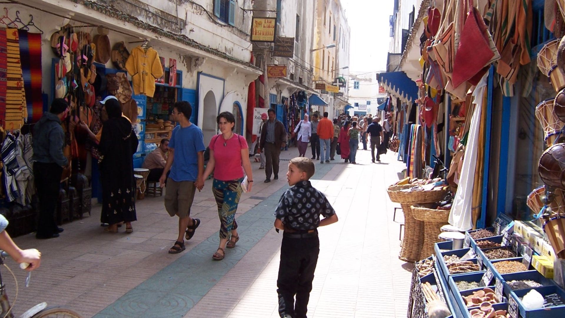 File:MoroccoEssaouira street.jpg