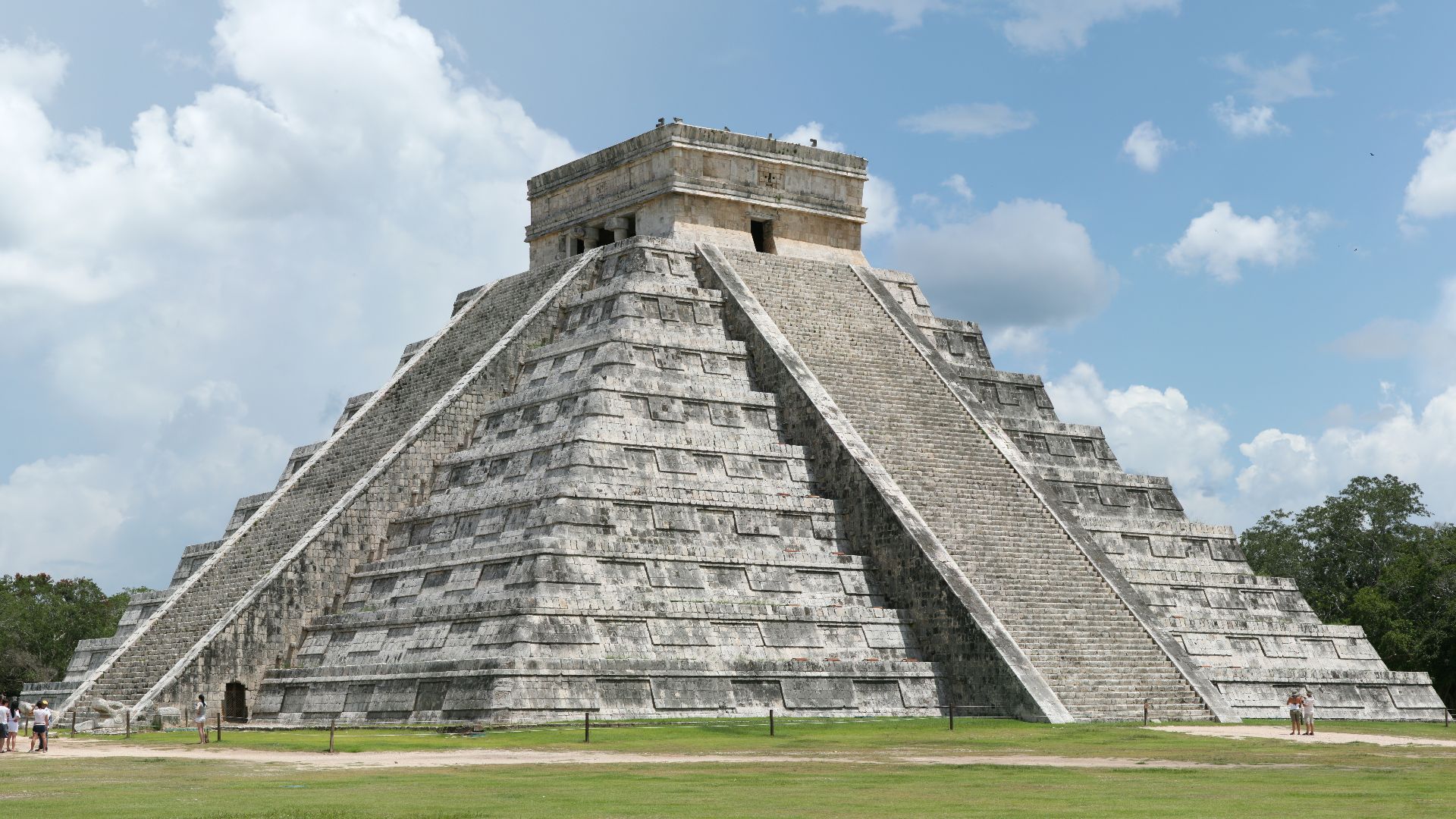 File:Chichen Itza 3.jpg