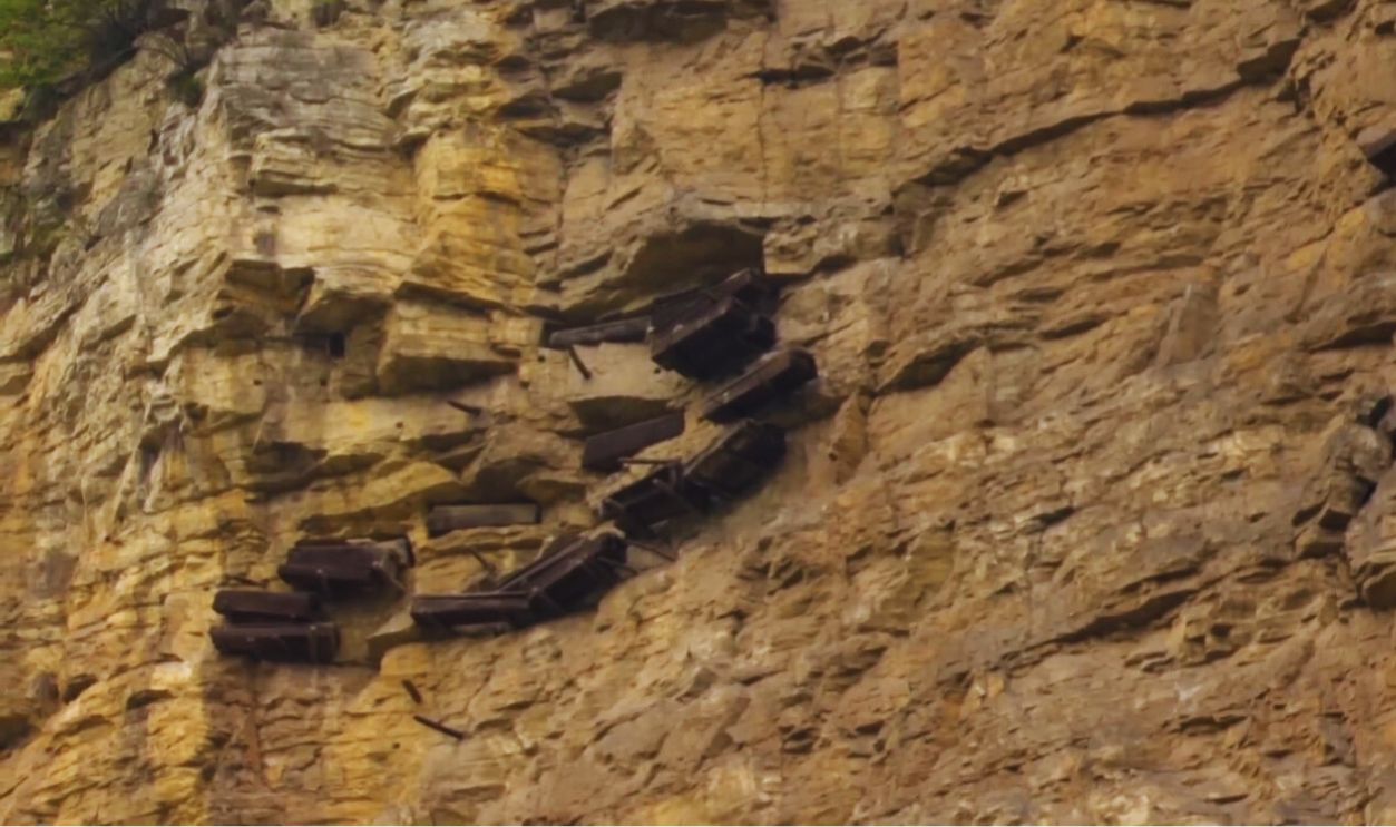 Screenshot from Mysterious Hanging Coffins of China (2008)