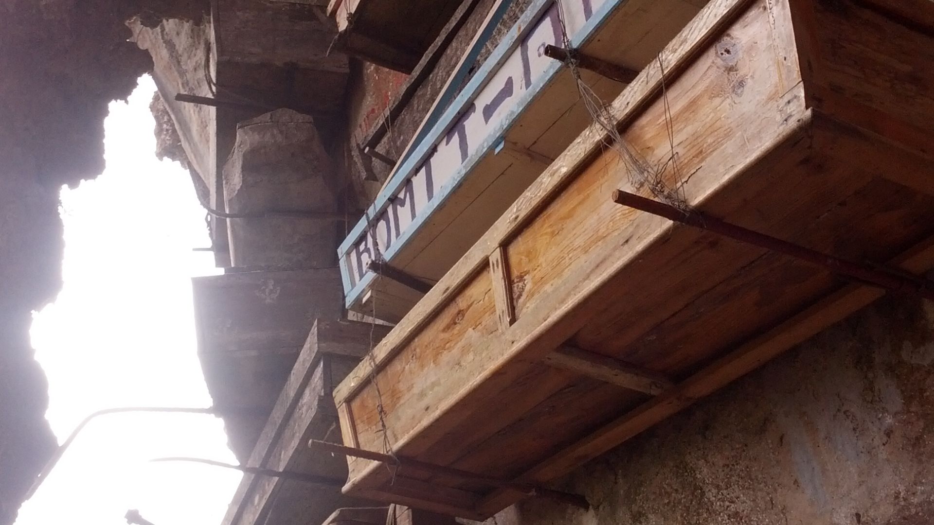 File:Hanging Coffins in Sagada.jpg