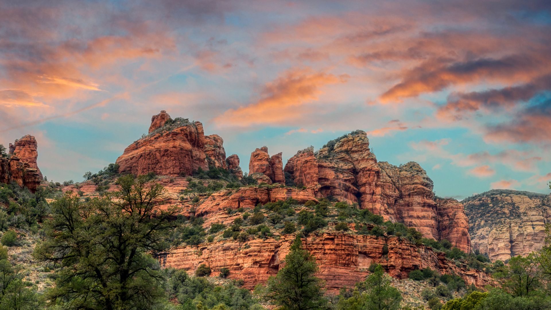File:Sedona, Arizona (51789806191).jpg