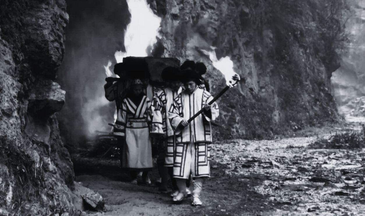 Screenshot from Mysterious Hanging Coffins of China (2008)