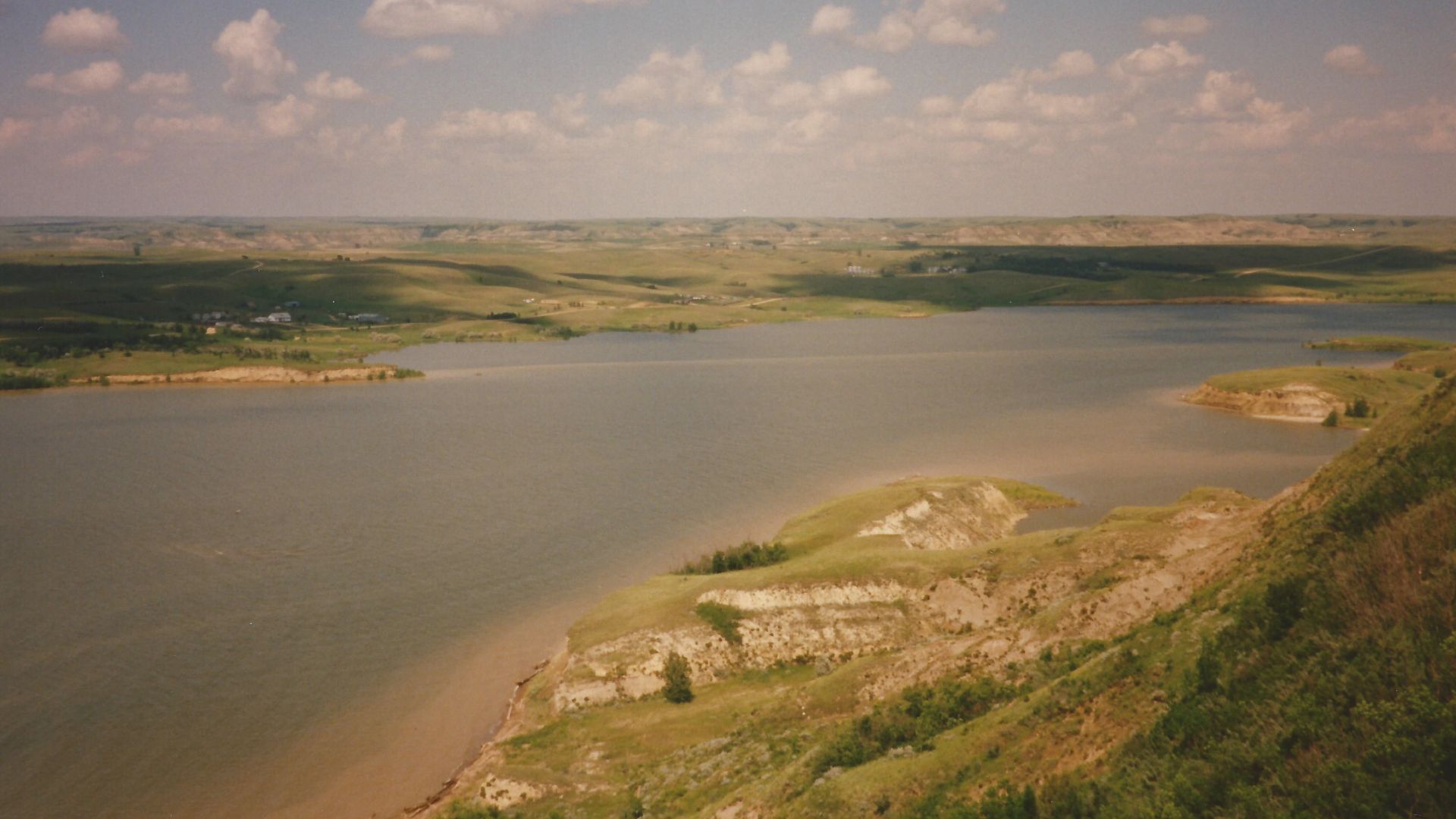 File:Lake Sakakawea from Crow Flies High view point.jpg
