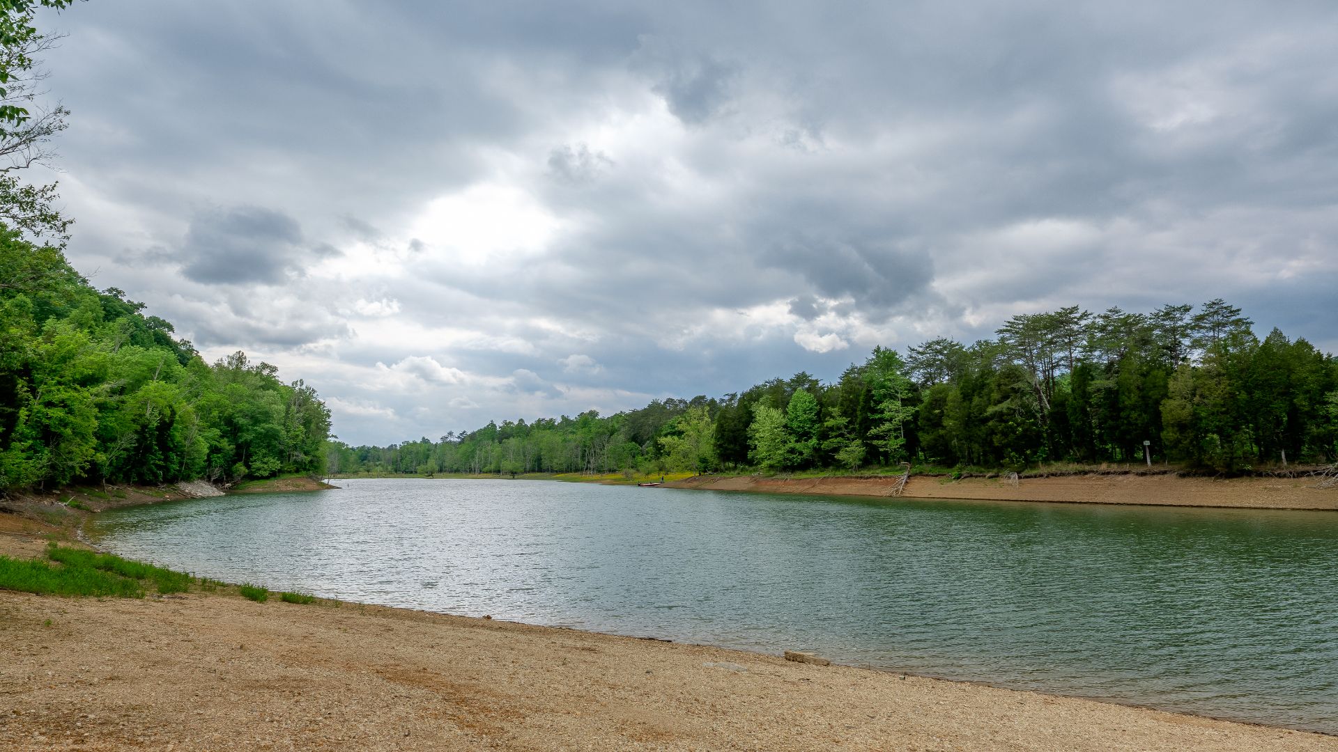 File:Norris Lake - Union County, Tennessee - May 17, 2014.jpg