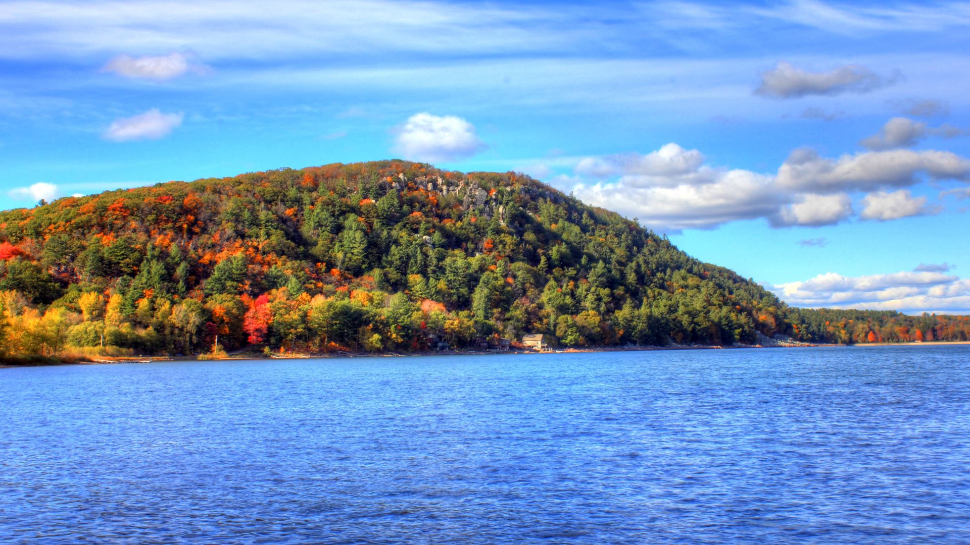 File:Gfp-wisconsin-devils-lake-state-park-lake-and-hill.jpg