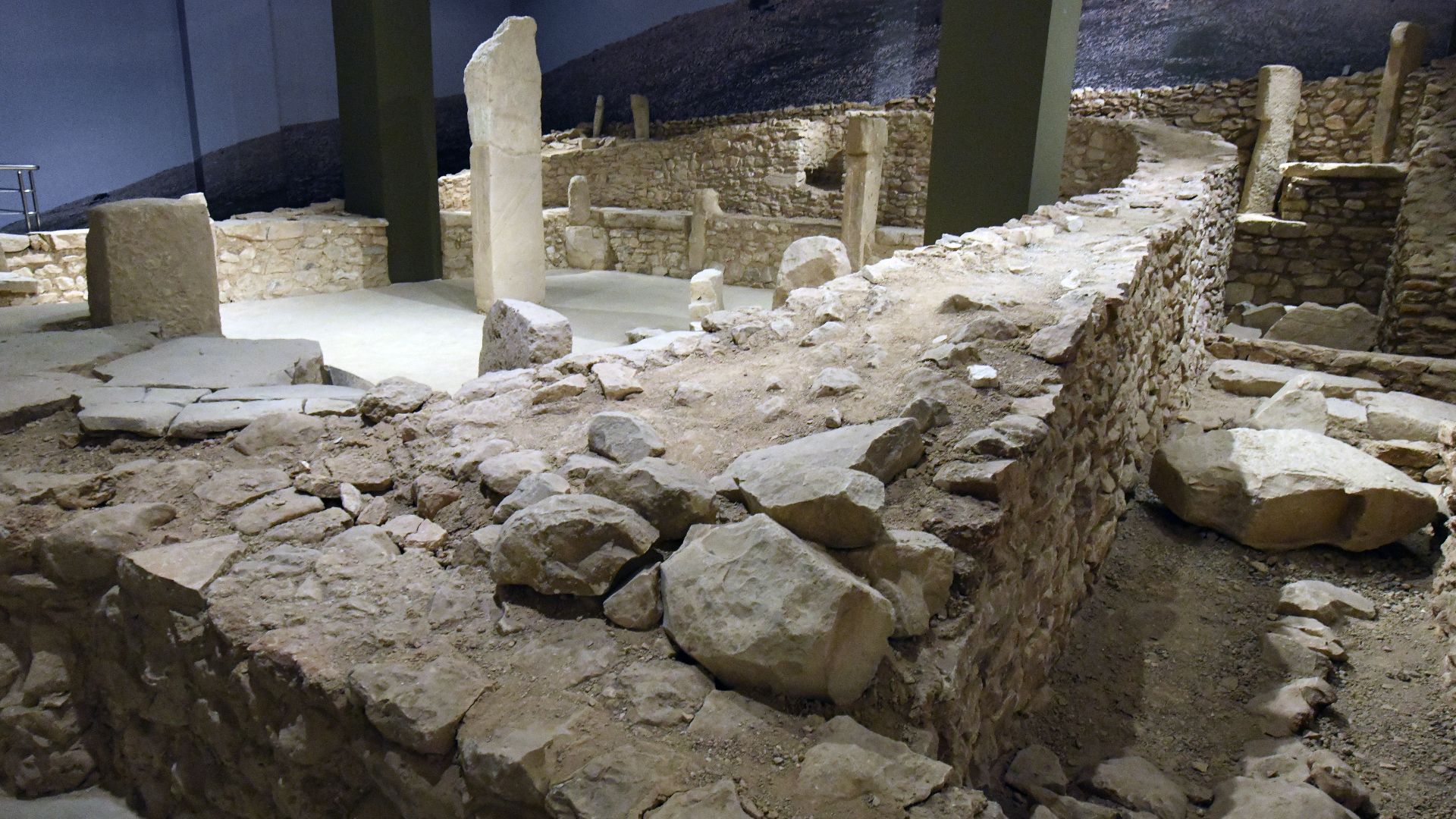 File:Urfa museum Urfa museum Nevalı Çori Temple in 2024 0363.jpg