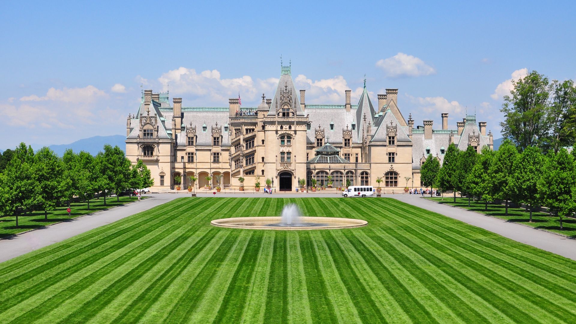 File:Biltmore Estate, 2012.jpg