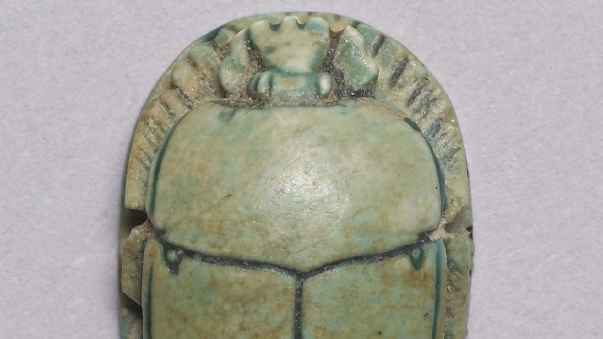 File:Egyptian - Scarab Amulet - Walters 4258 - Top.jpg
