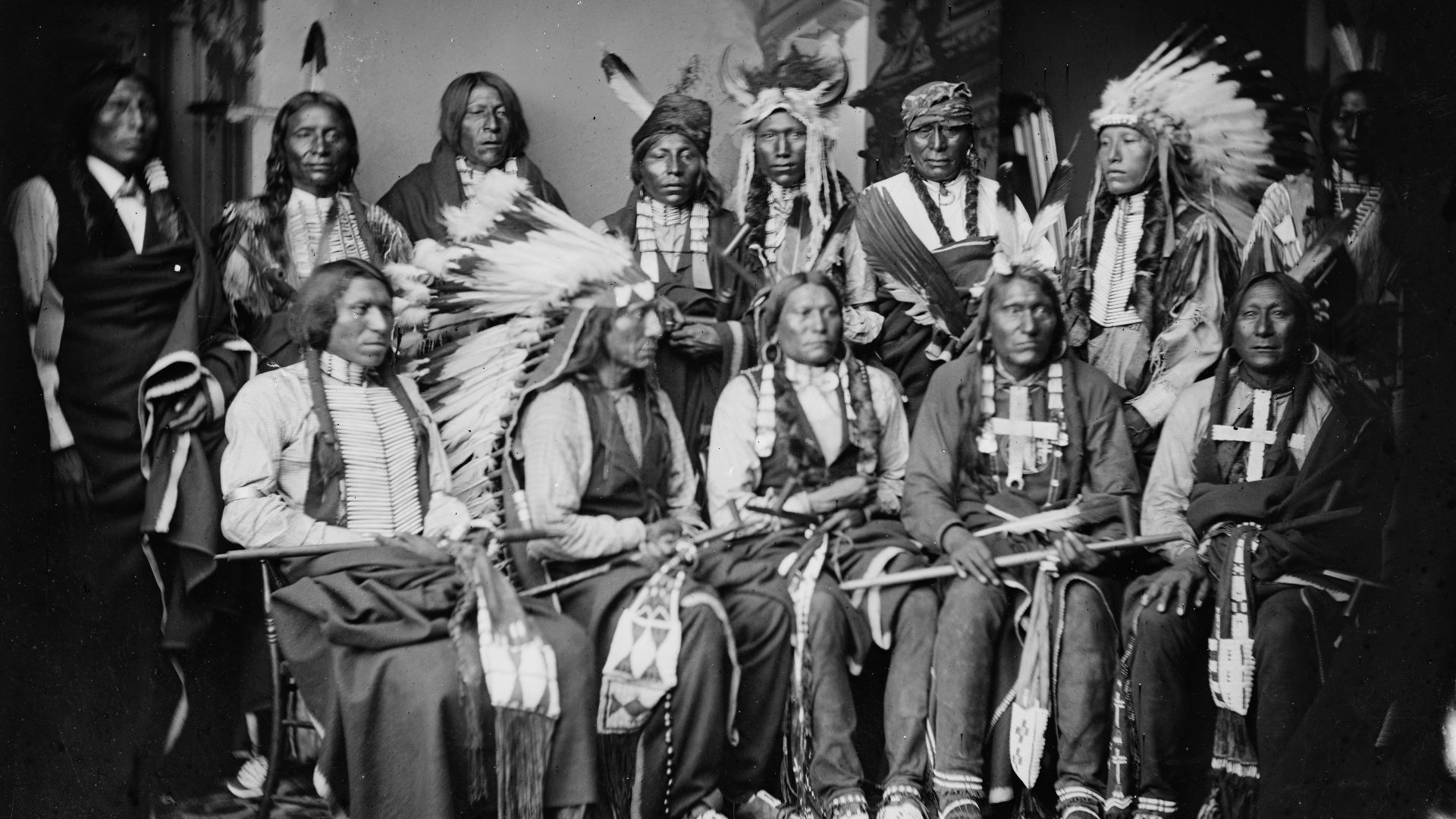 File:Red Cloud and other Sioux.jpg