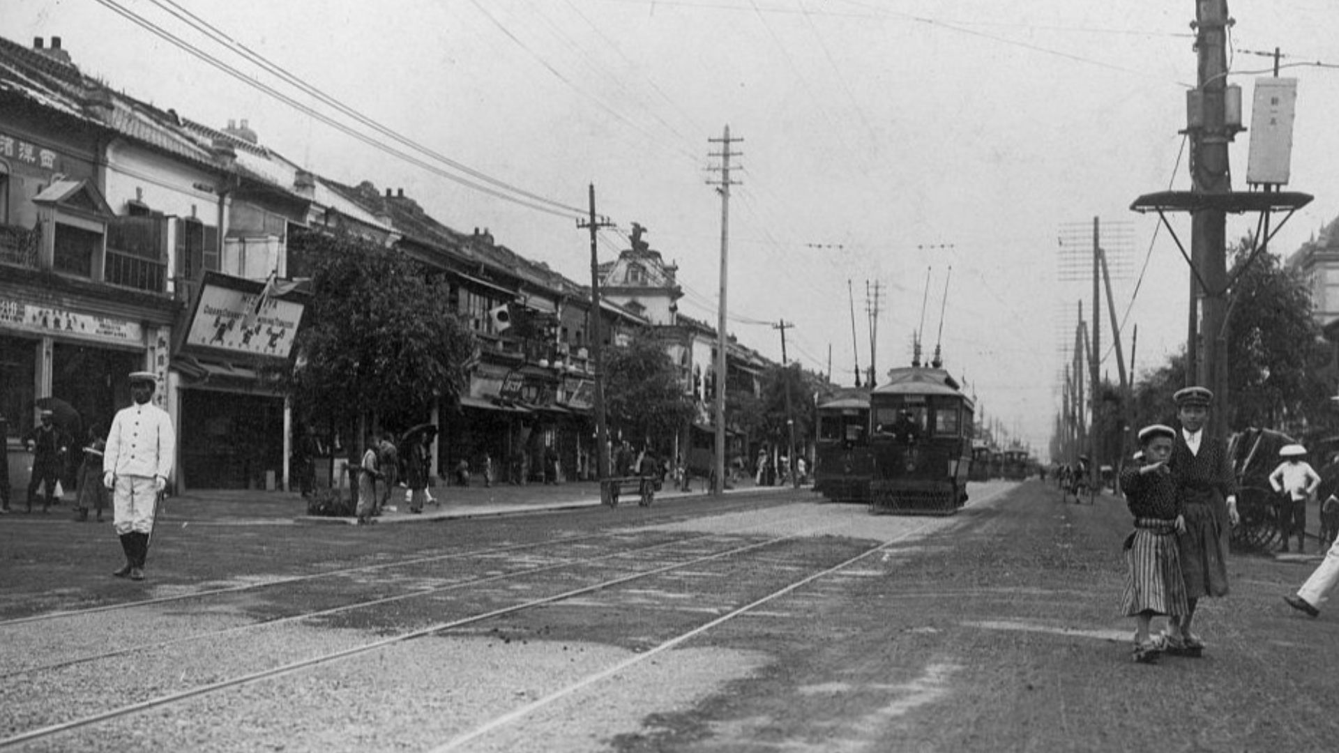 File:Tokyo street 1905.jpg
