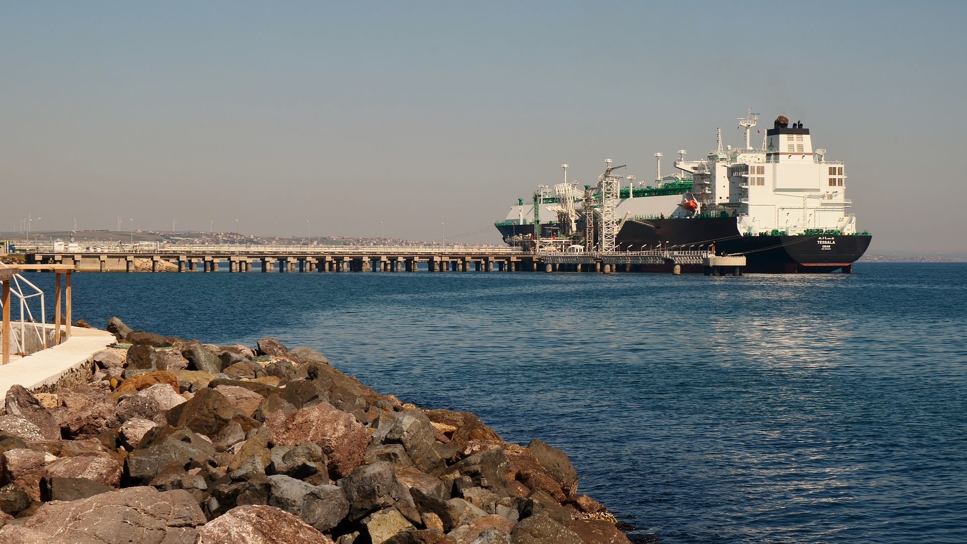 File:MarmaraEreğlisiLNG (24).jpg