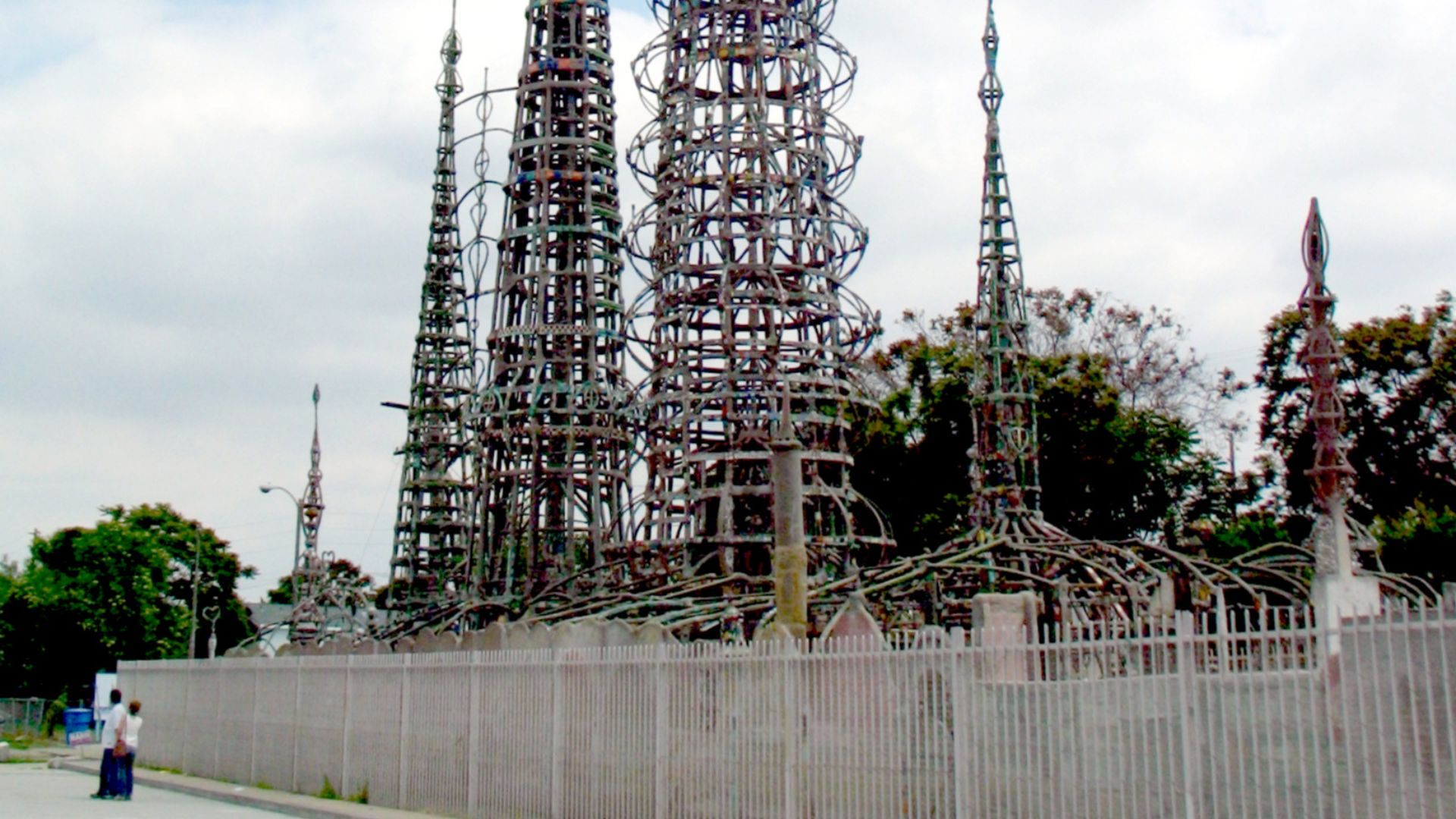 File:Watts-towers.jpg