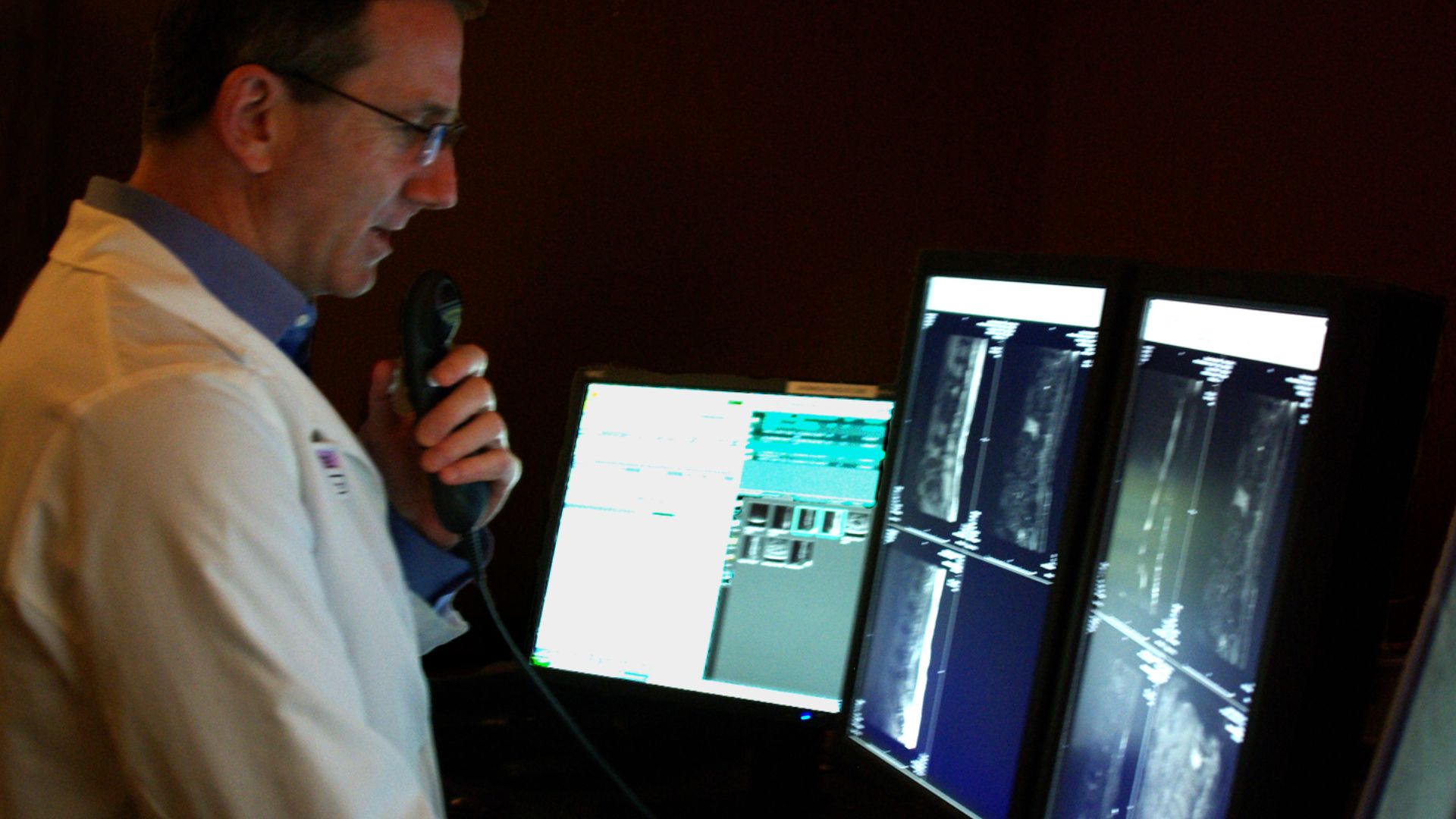 File:Radiologist in San Diego CA 2010.jpg