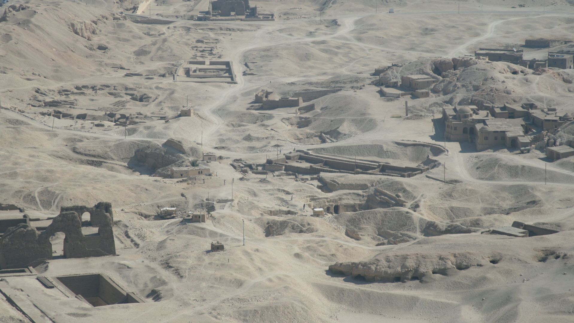 File:View down into the valley of the kings at Luxor - panoramio.jpg