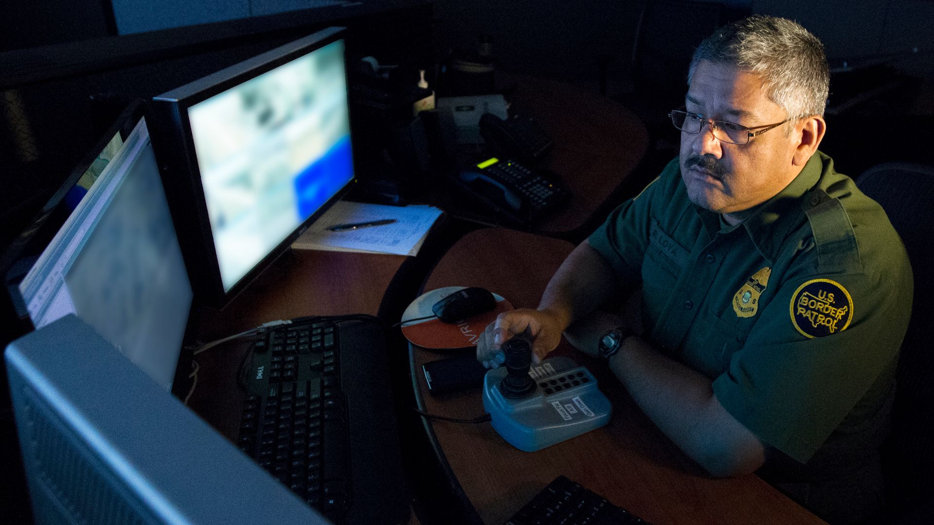 File:South Texas Border Patrol Agent Monitors Border Activity with a Remote Video Surveillance System (11965799524).jpg
