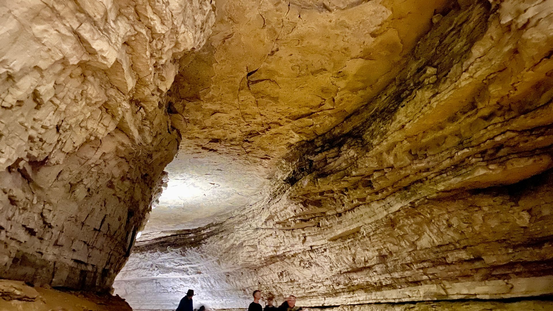File:Passage, Mammoth Cave, Mammoth Cave National Park, Mammoth Cave, KY - 52726706010.jpg