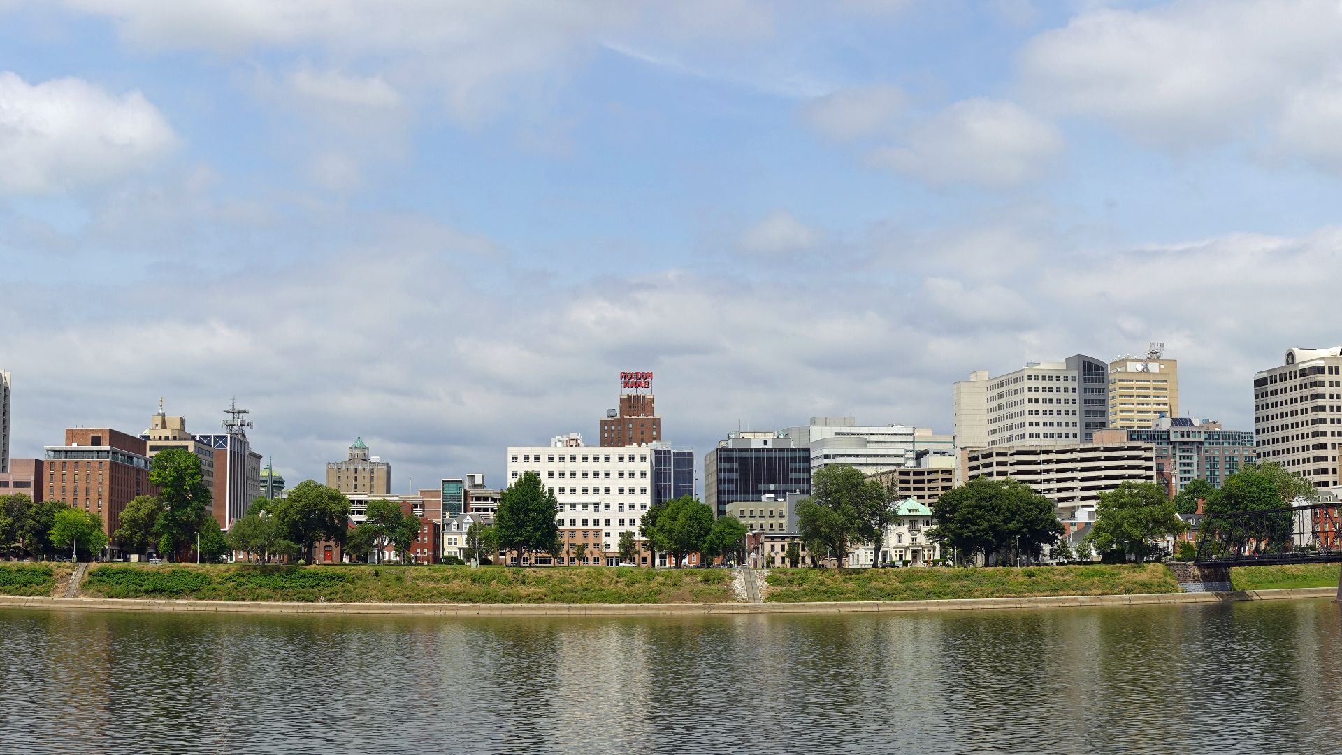 File:Harrisburg, PA Skyline 2021.jpg