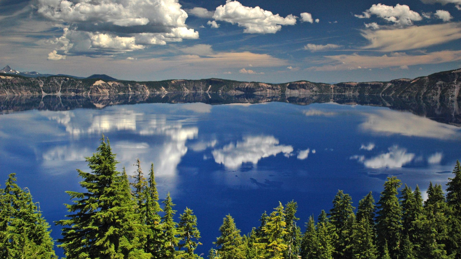 File:Crater Lake National Park Oregon.jpg