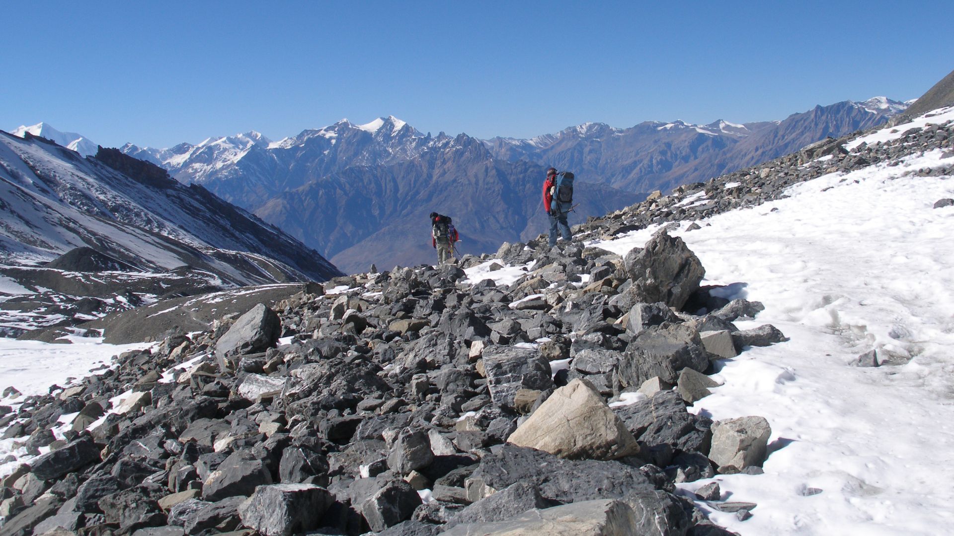 File:Thorong La 2, Himalaya, Nepal.jpg
