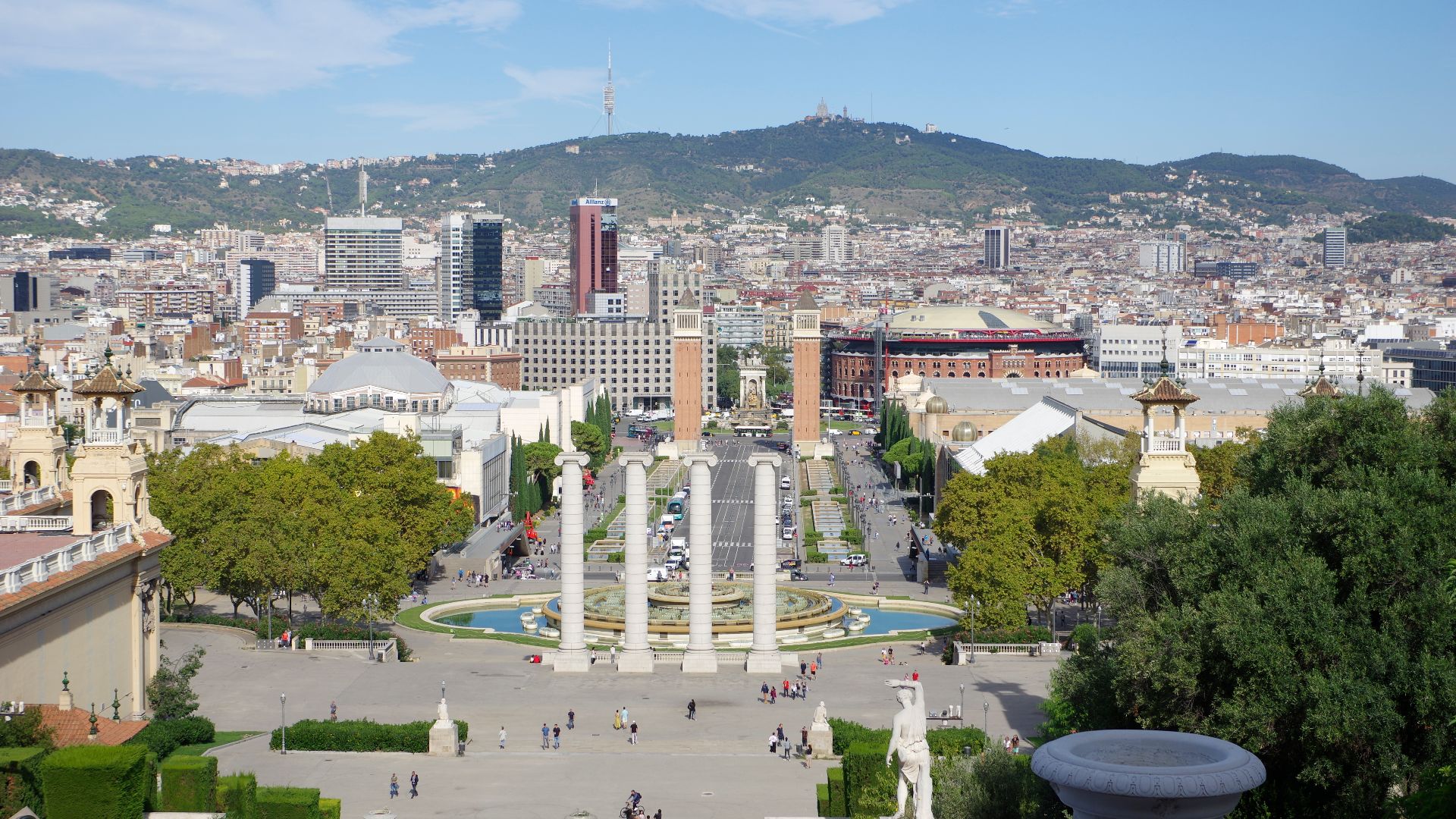 File:Barcelona BW 2019-10-07 11-36-14.jpg