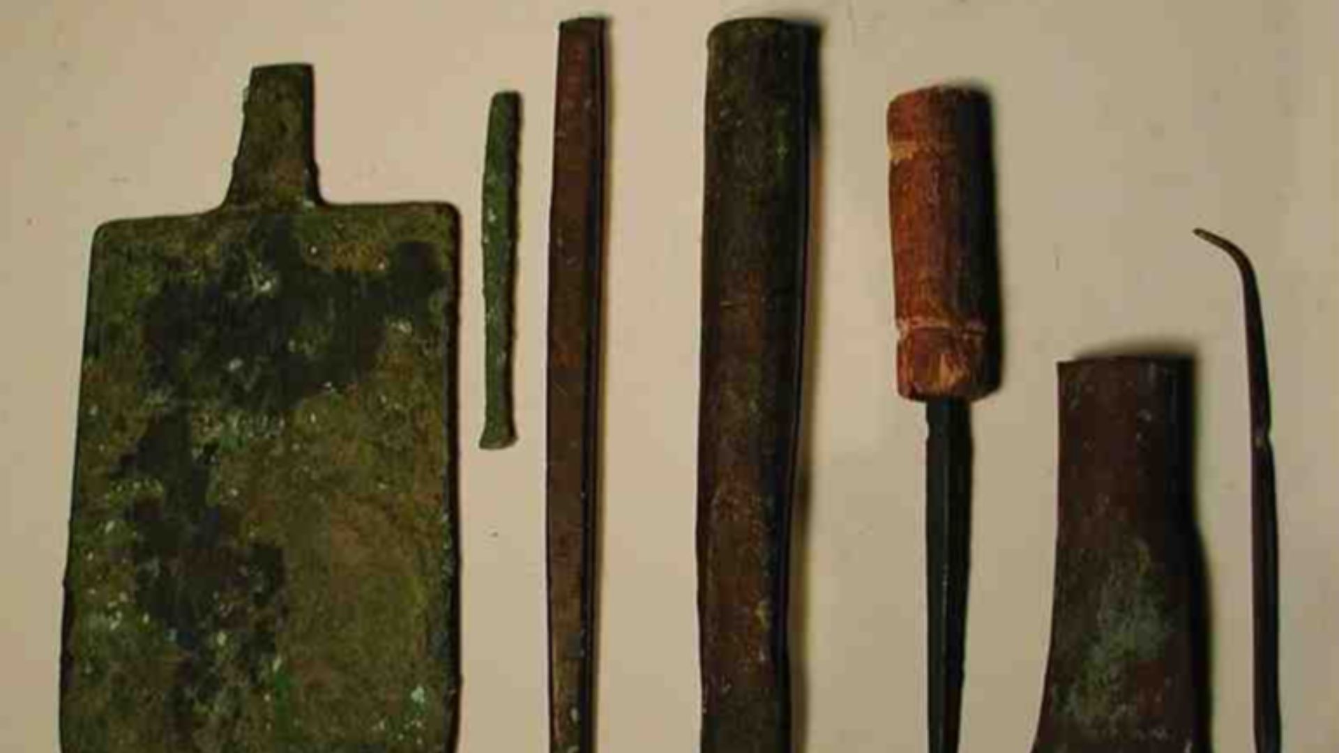 File:AncientEgyptianTools2.jpg