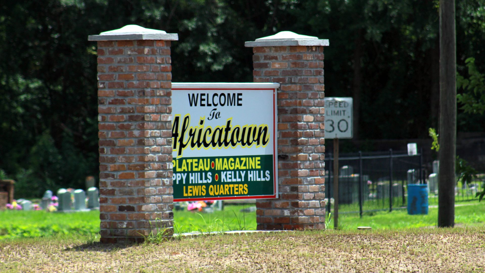 File:Welcome to Africatown.jpg
