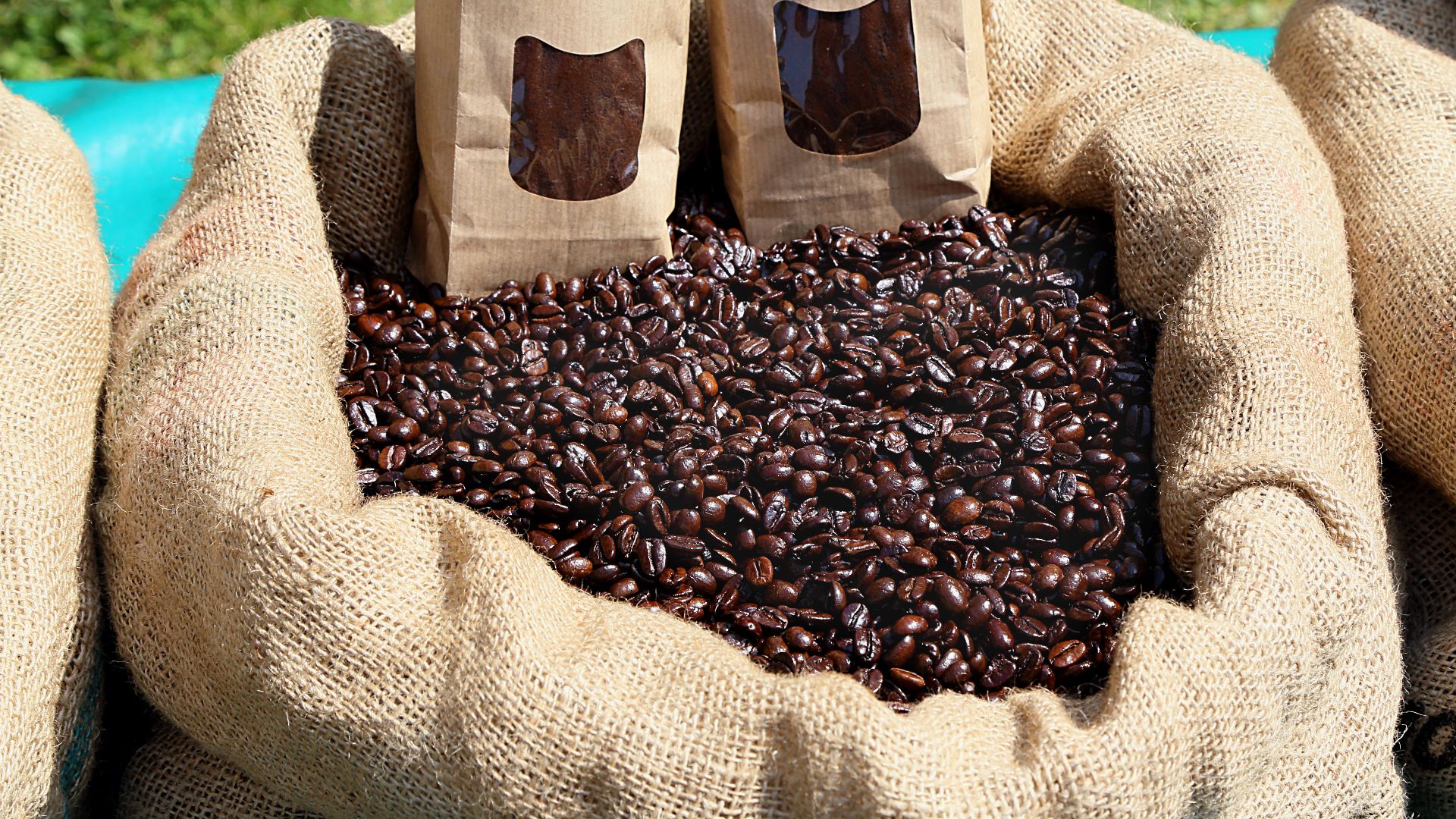 File:A bag of coffee J1.jpg