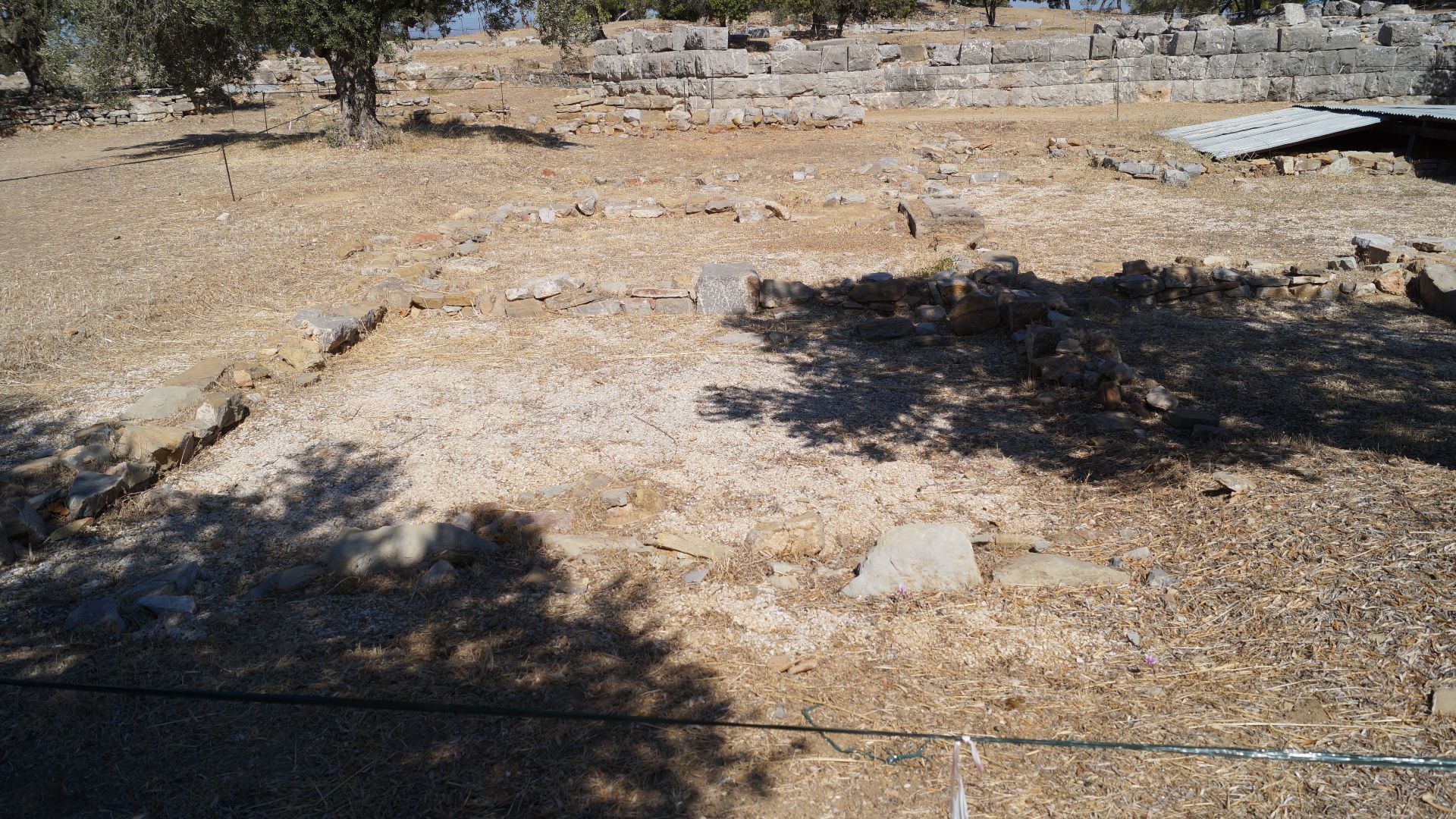 File:Building I Sanctuary of Poseidon Kalaureia 2.JPG