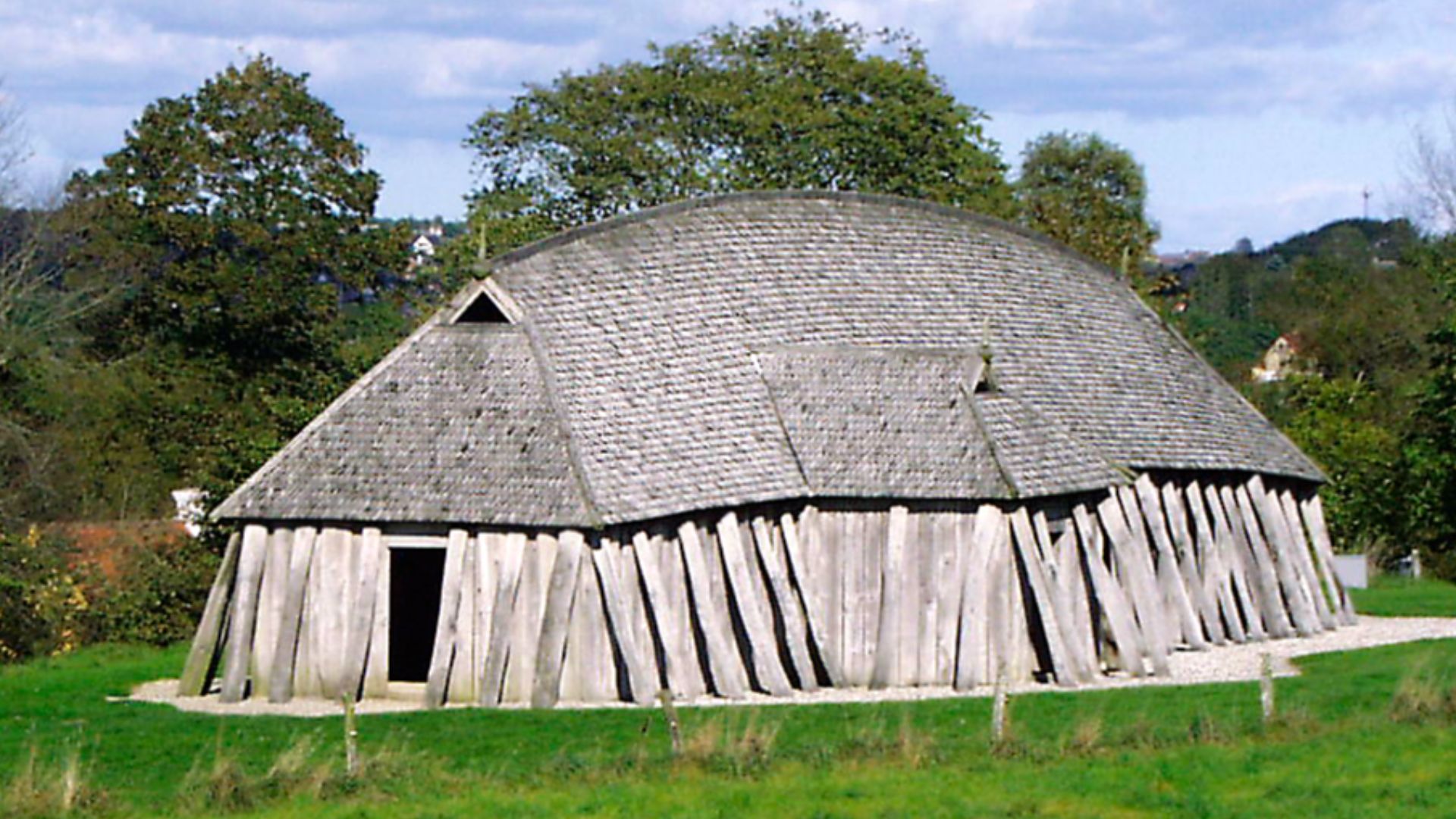 File:Fyrkat hus stor.jpg