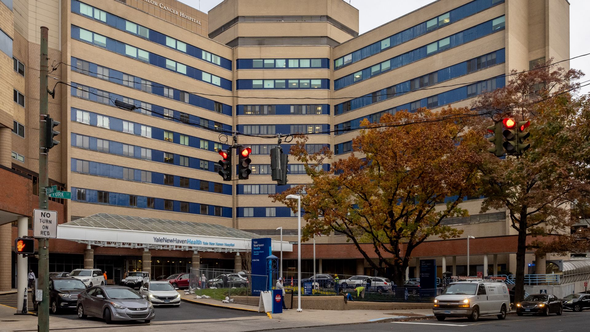 File:Yale New Haven Hospital (54106261403).jpg