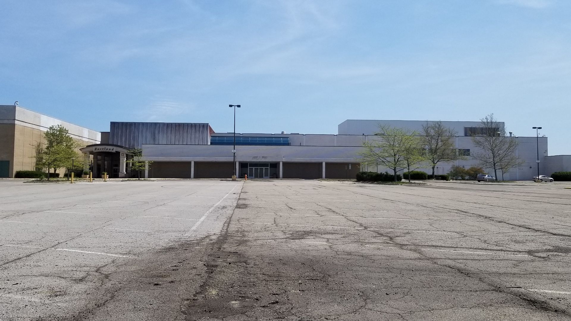 File:Eastland Mall Columbus, OH April 2021.jpg