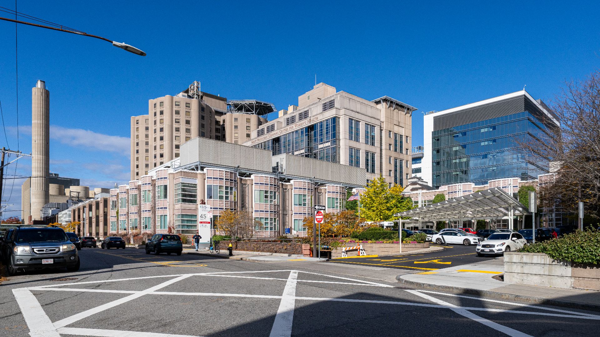 File:Brigham and Women’s Hospital (54954429093).jpg