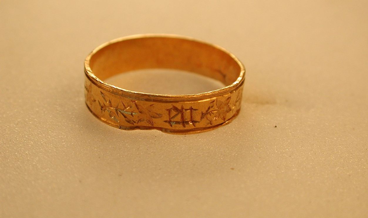 Medieval Gold Ring
