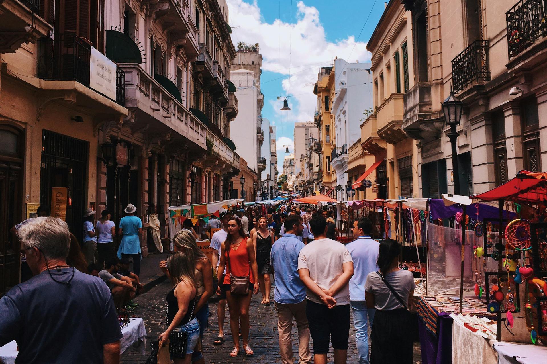 A street market in San Nicolas, Argentina